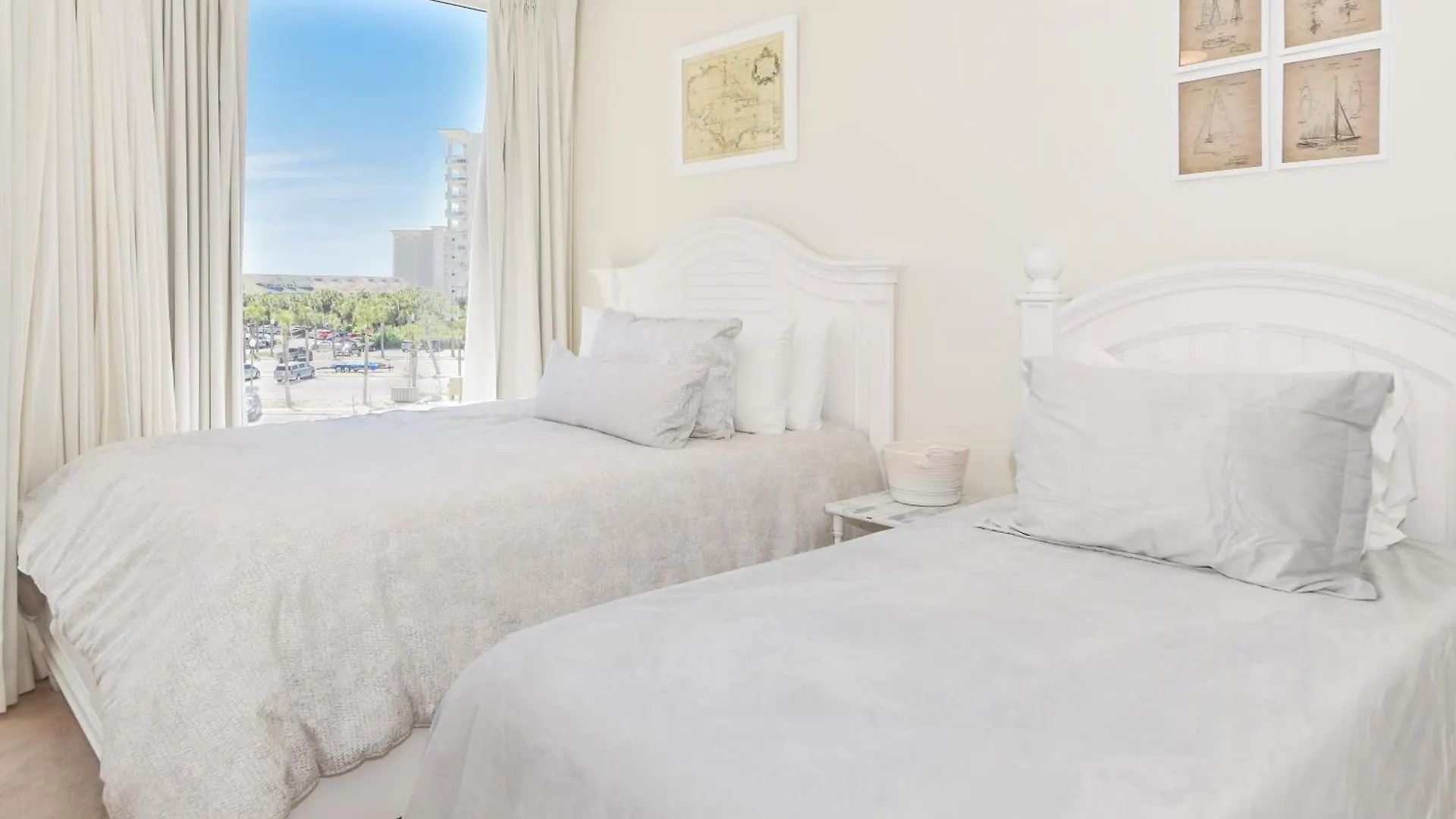 Silver Shells St, Lucia 402 Destin Apartment