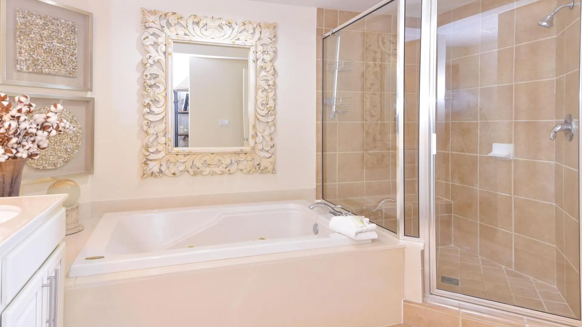 Silver Shells St, Lucia 402 Destin Apartment